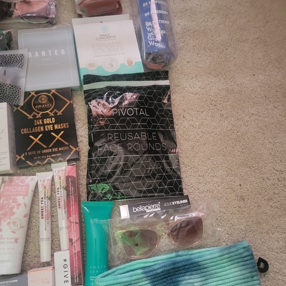 Mystery Box - Variety of New Items - Picture 7 of 7